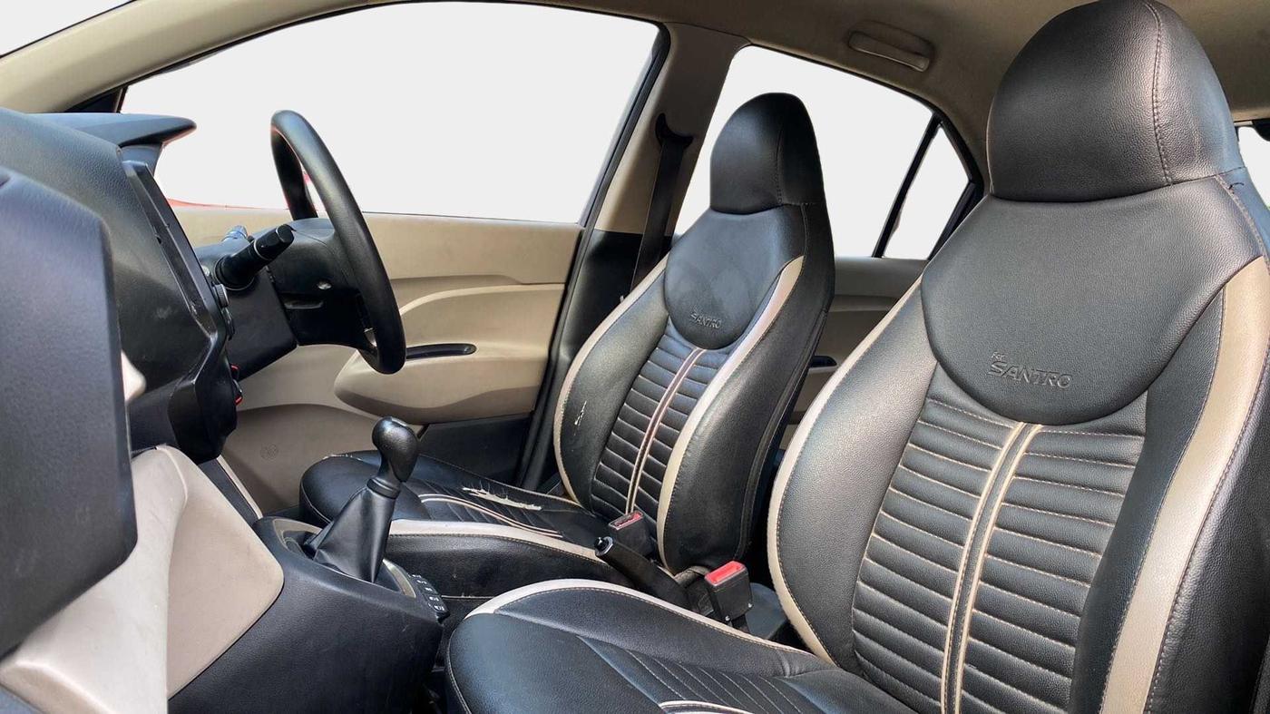2018 Hyundai NEW SANTRO SPORTZ CNG, CNG, Manual, 90,389 km, Right Side Front Door Cabin