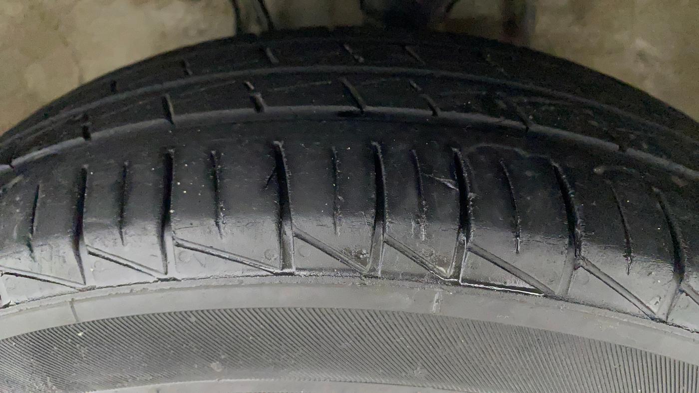 2021 Maruti Alto LXI, Petrol, Manual, 47,877 km, Left Front Tyre Tread