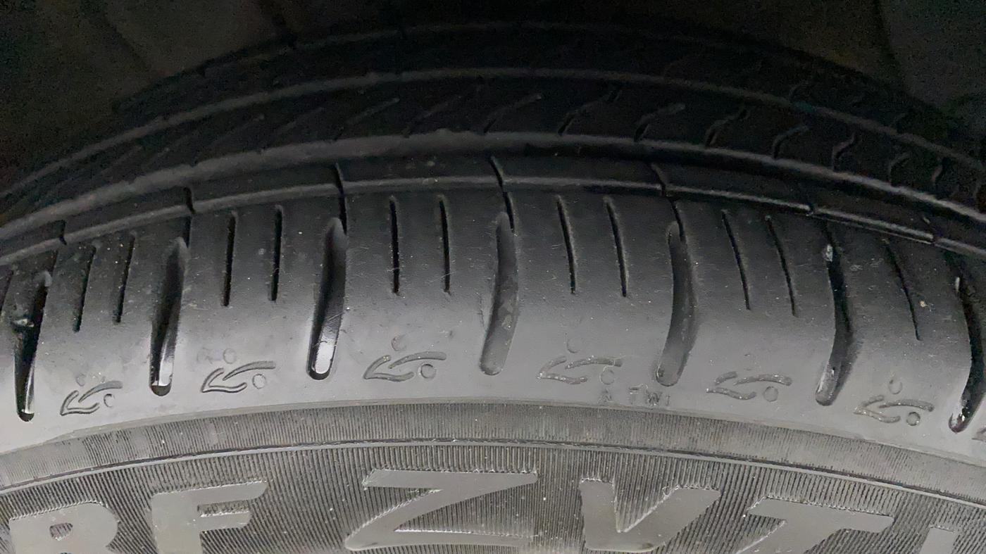 2022 Hyundai GRAND I10 NIOS SPORTZ 1.0 TURBO GDI, Petrol, Manual, 8,396 km, Right Front Tyre Tread