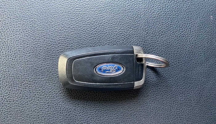2018 Ford Ecosport TITANIUM 1.5L SPORTS(SUNROOF) DIESEL, Diesel, Manual, 71,540 km, Key Close Up
