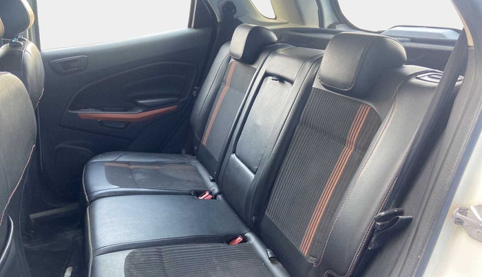 2018 Ford Ecosport TITANIUM 1.5L SPORTS(SUNROOF) DIESEL, Diesel, Manual, 71,540 km, Right Side Rear Door Cabin