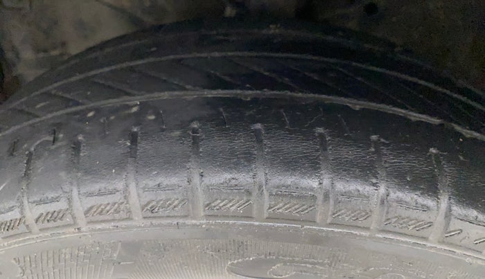2013 Honda Amaze 1.2L I-VTEC S, Petrol, Manual, 44,684 km, Left Front Tyre Tread