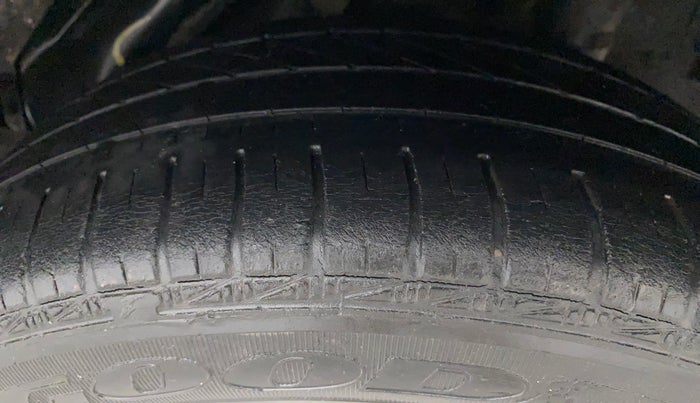 2013 Honda Amaze 1.2L I-VTEC S, Petrol, Manual, 44,684 km, Left Rear Tyre Tread