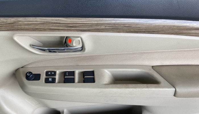 2022 Maruti Ciaz DELTA 1.5 SHVS MT PETROL, Petrol, Manual, 18,946 km, Driver Side Door Panels Control