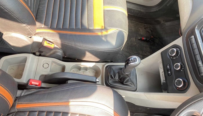 2018 Tata Tiago XE PETROL, Petrol, Manual, 18,011 km, Gear Lever