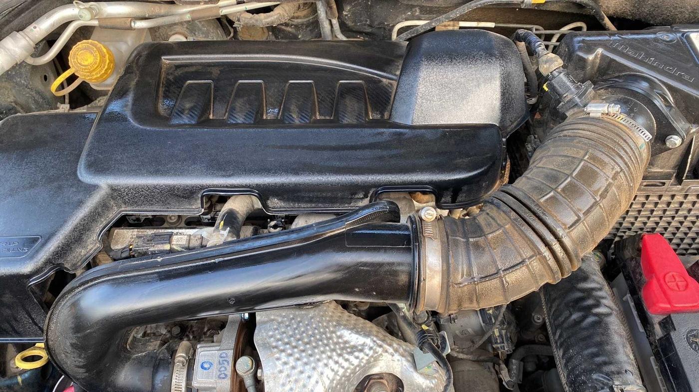 2020 Mahindra XUV300 W8 (O) 1.5 DIESEL AMT, Diesel, Automatic, 13,248 km, Open Bonet