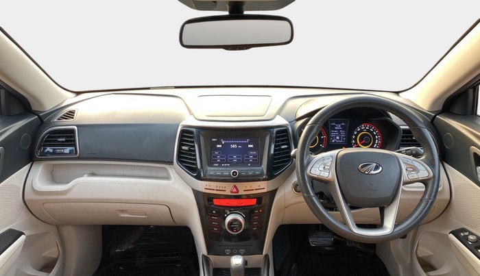 2020 Mahindra XUV300 W8 (O) 1.5 DIESEL AMT, Diesel, Automatic, 13,248 km, Dashboard
