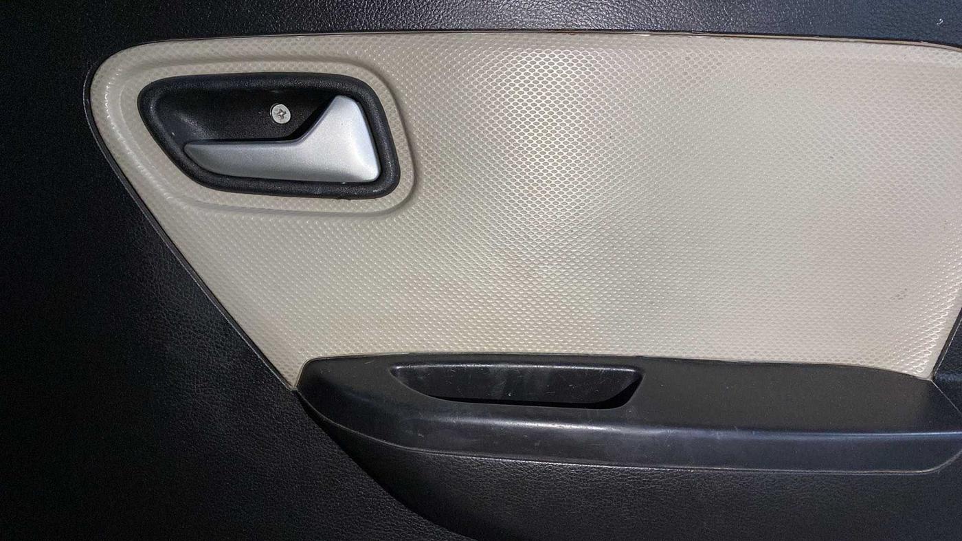 2019 Maruti Alto LXI, Petrol, Manual, 48,298 km, Driver Side Door Panels Control
