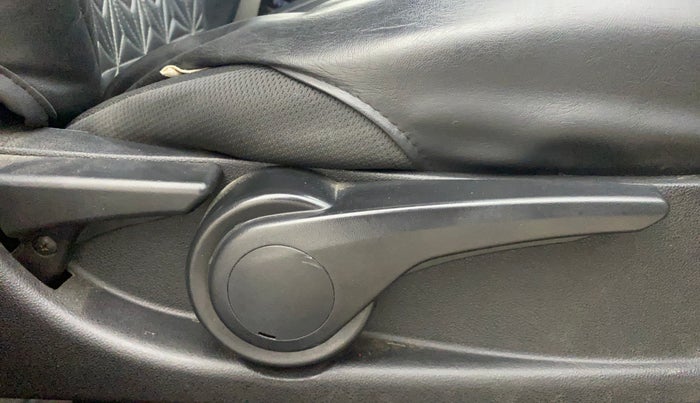 2018 Tata NEXON XZA PLUS PETROL, Petrol, Automatic, 63,160 km, Driver Side Adjustment Panel