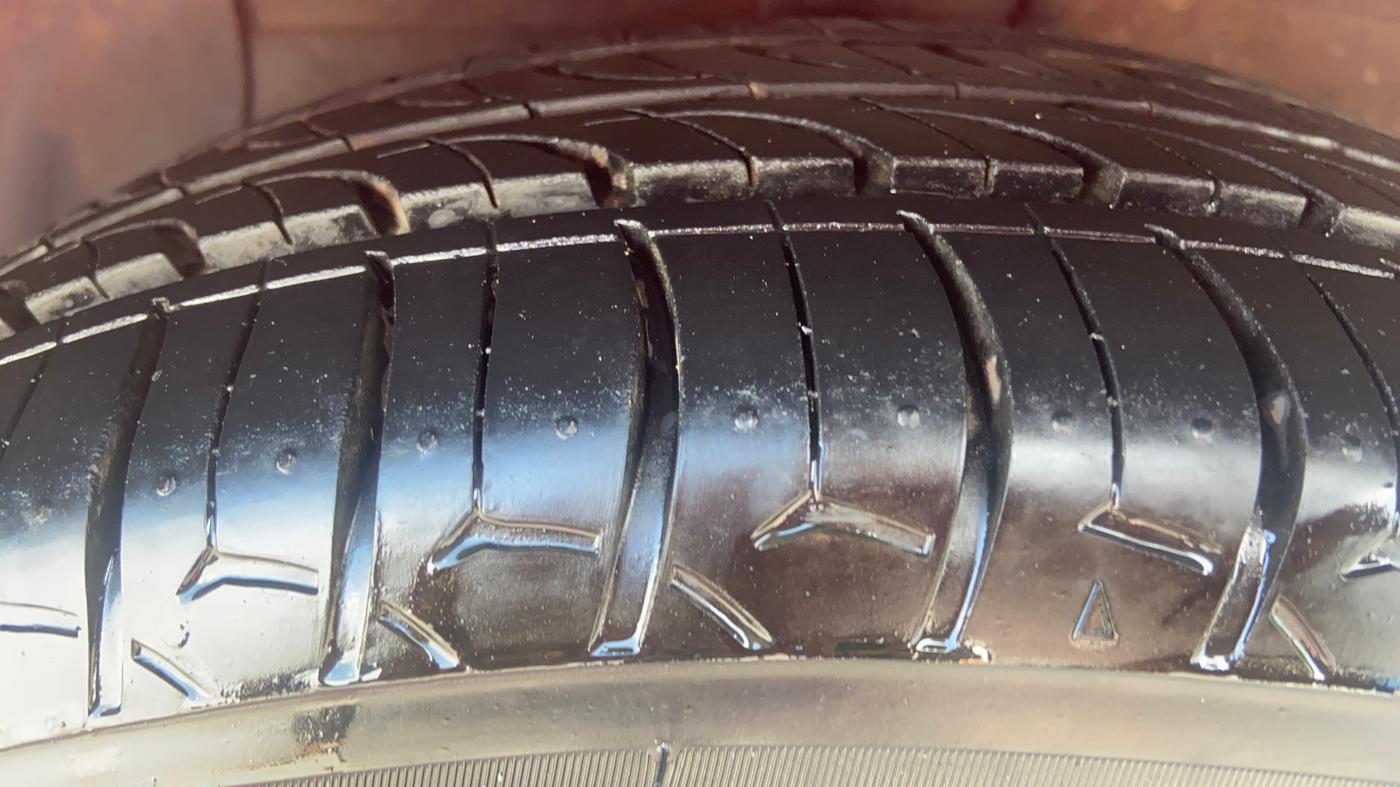2014 Hyundai Xcent SX 1.2 (O), Petrol, Manual, 40,162 km, Left Front Tyre Tread