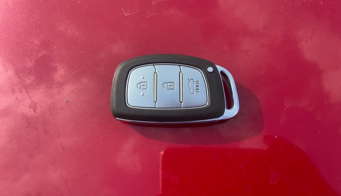 2014 Hyundai Xcent SX 1.2 (O), Petrol, Manual, 40,162 km, Key Close Up