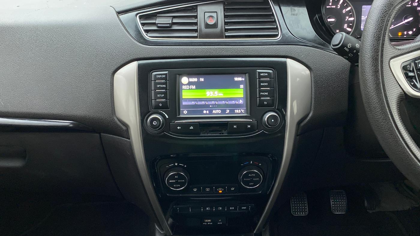 2015 Tata Bolt XT REVOTRON, Petrol, Manual, 22,846 km, Air Conditioner
