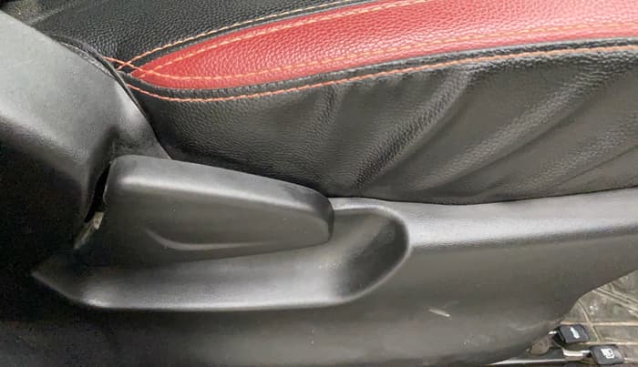 2018 Datsun Redi Go T(O) 0.8L LIMITED EDITION, Petrol, Manual, 50,352 km, Driver Side Adjustment Panel