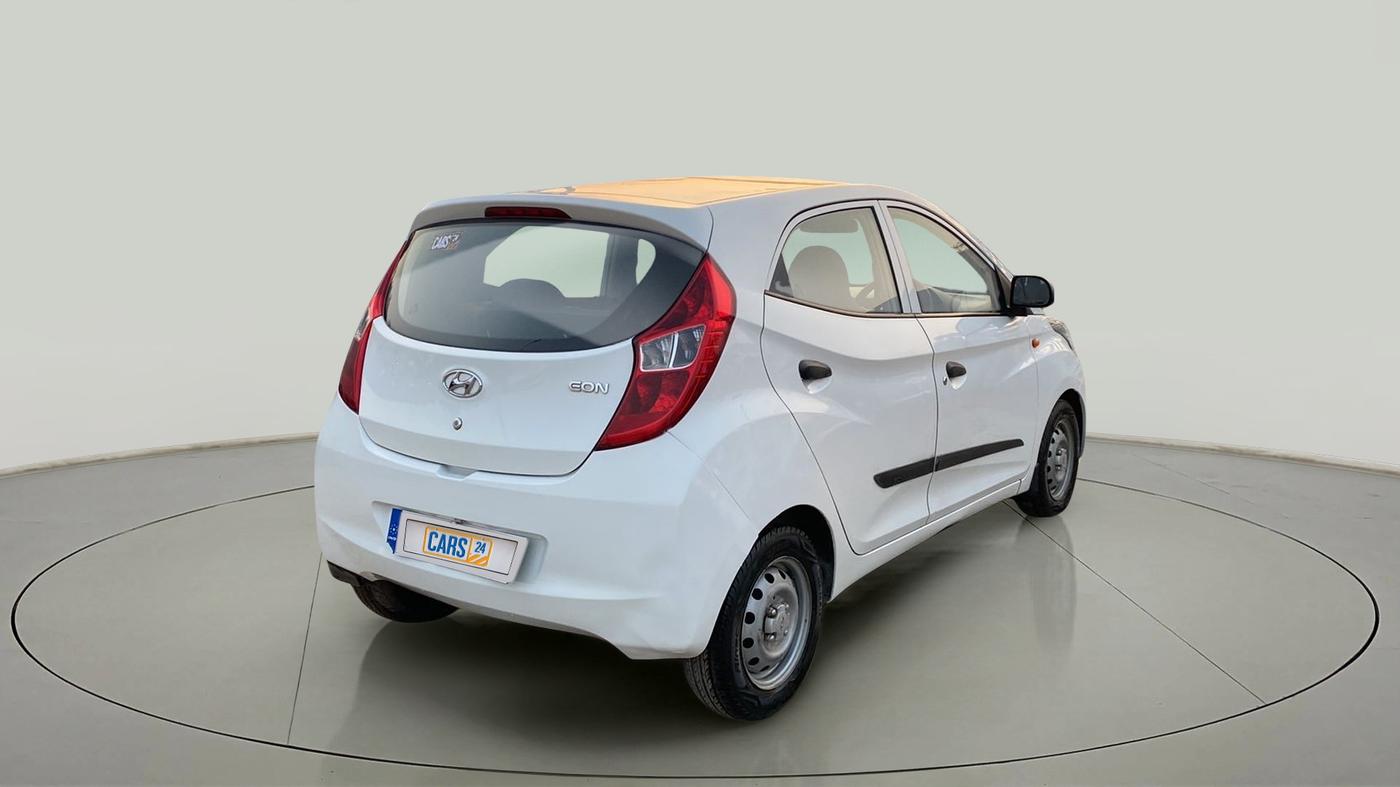 2018 Hyundai Eon D-LITE+, Petrol, Manual, 33,376 km, Right Back Diagonal