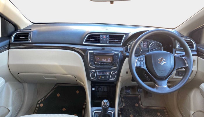 2017 Maruti Ciaz DELTA 1.4 MT PETROL, Petrol, Manual, 58,306 km, Dashboard