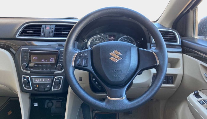 2017 Maruti Ciaz DELTA 1.4 MT PETROL, Petrol, Manual, 58,306 km, Steering Wheel Close Up