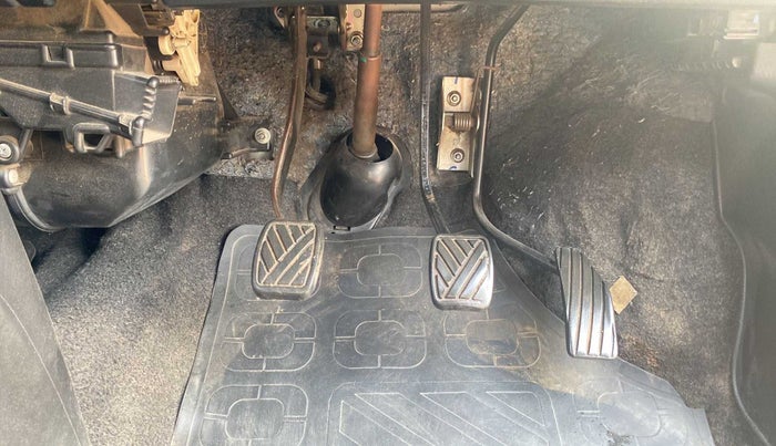 2014 Maruti Wagon R 1.0 LXI, Petrol, Manual, 56,244 km, Pedals