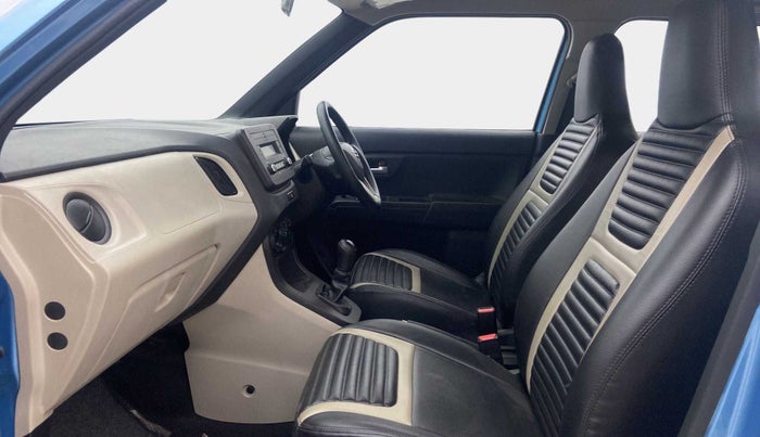 2019 Maruti New Wagon-R VXI 1.2, Petrol, Manual, 18,749 km, Right Side Front Door Cabin