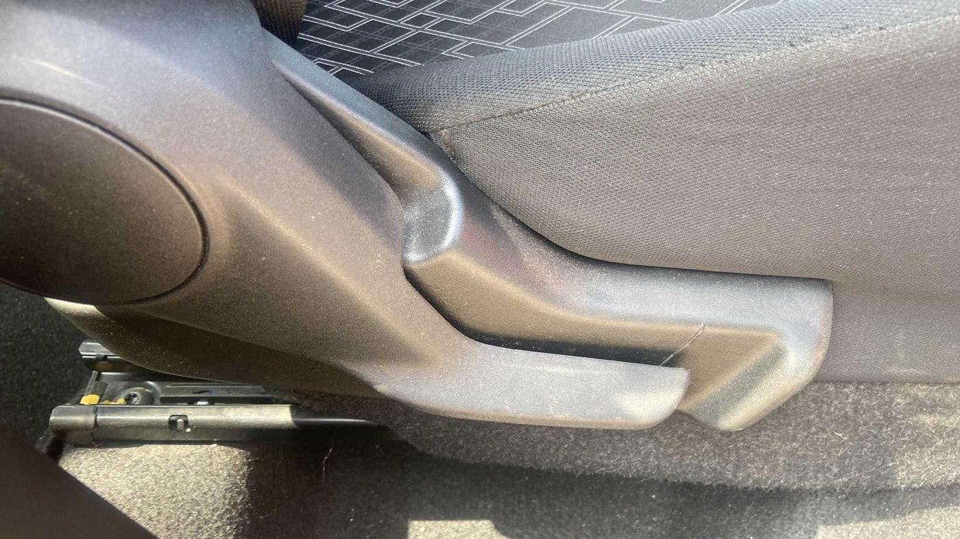 2020 Maruti IGNIS ZETA 1.2, Petrol, Manual, 16,270 km, Driver Side Adjustment Panel