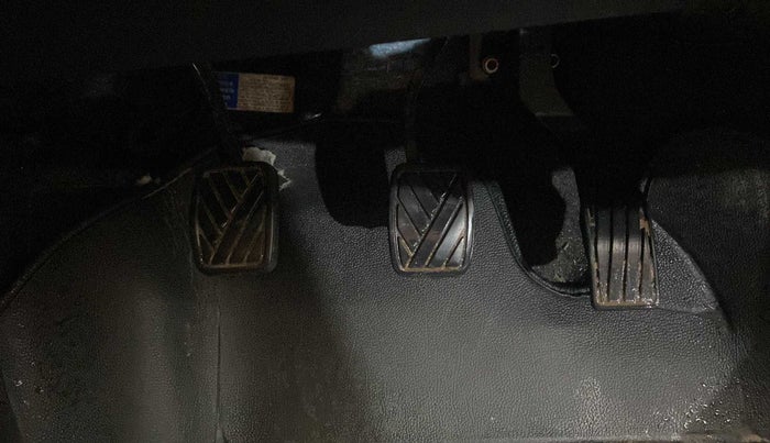 2020 Maruti Vitara Brezza LXI, Petrol, Manual, 35,026 km, Pedals