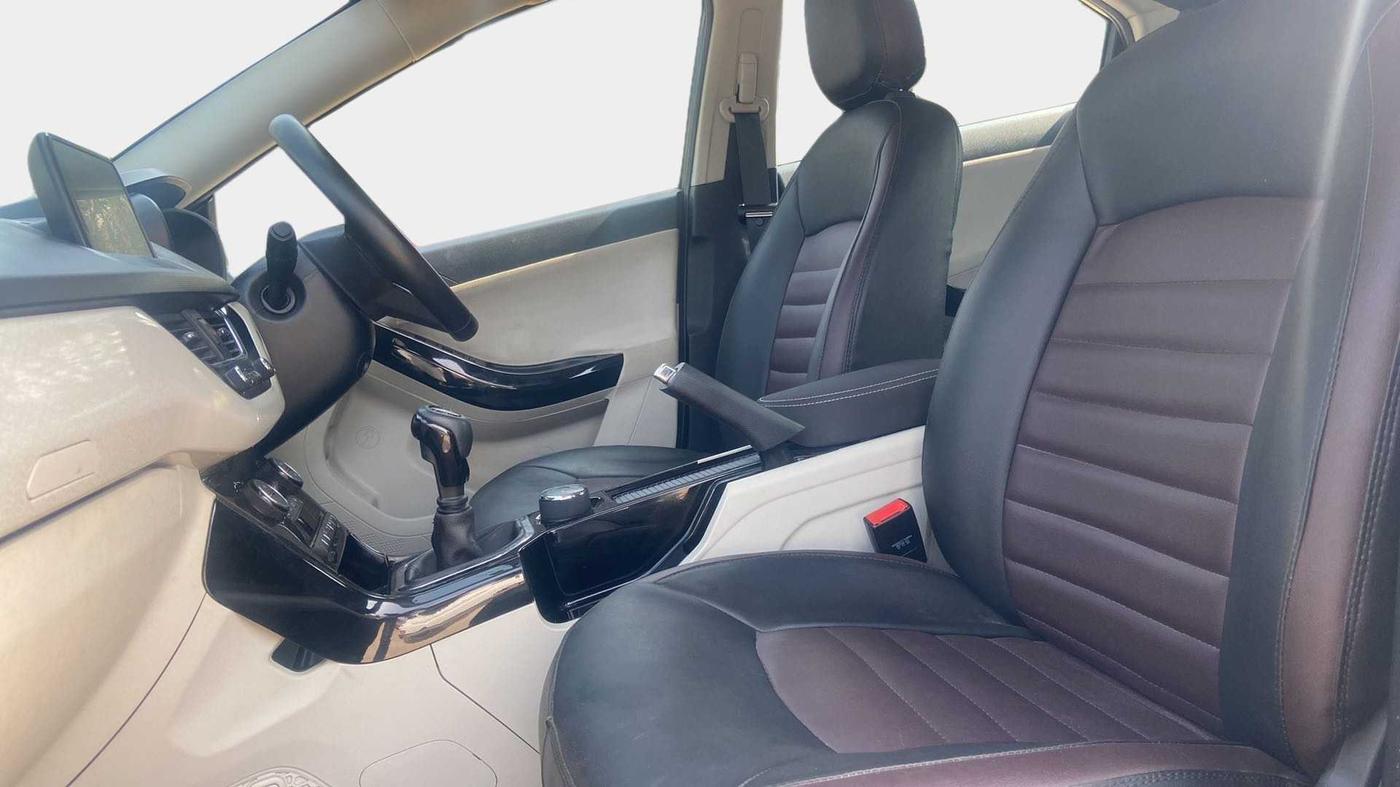 2020 Tata NEXON XZ PLUS (O) PETROL, Petrol, Manual, 15,206 km, Right Side Front Door Cabin