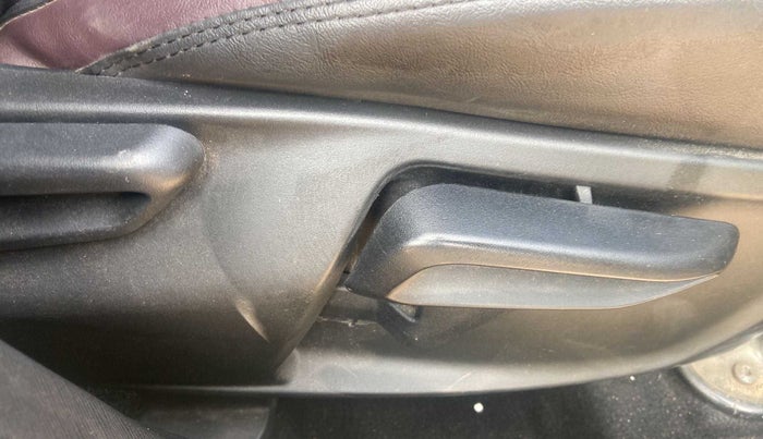 2020 Tata NEXON XZ PLUS (O) PETROL, Petrol, Manual, 15,206 km, Driver Side Adjustment Panel