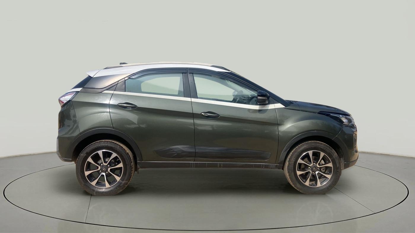 2020 Tata NEXON XZ PLUS (O) PETROL, Petrol, Manual, 15,206 km, Right Side View