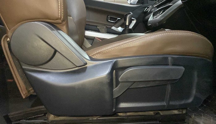 2019 Tata Harrier XZ 2.0L, Diesel, Manual, 78,112 km, Driver Side Adjustment Panel
