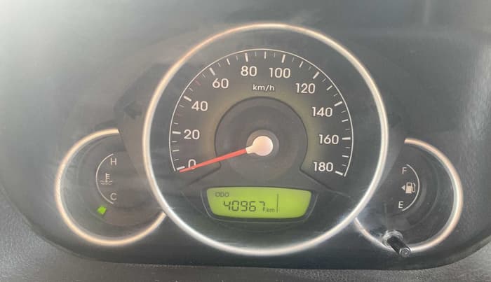 2016 Hyundai Eon MAGNA +, Petrol, Manual, 40,967 km, Odometer Image