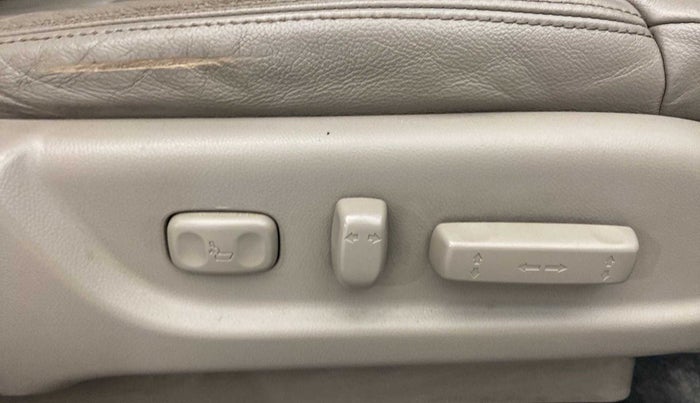 2017 Honda CRV 2.0L I-VTEC 2WD AT, CNG, Automatic, 43,824 km, Driver Side Adjustment Panel