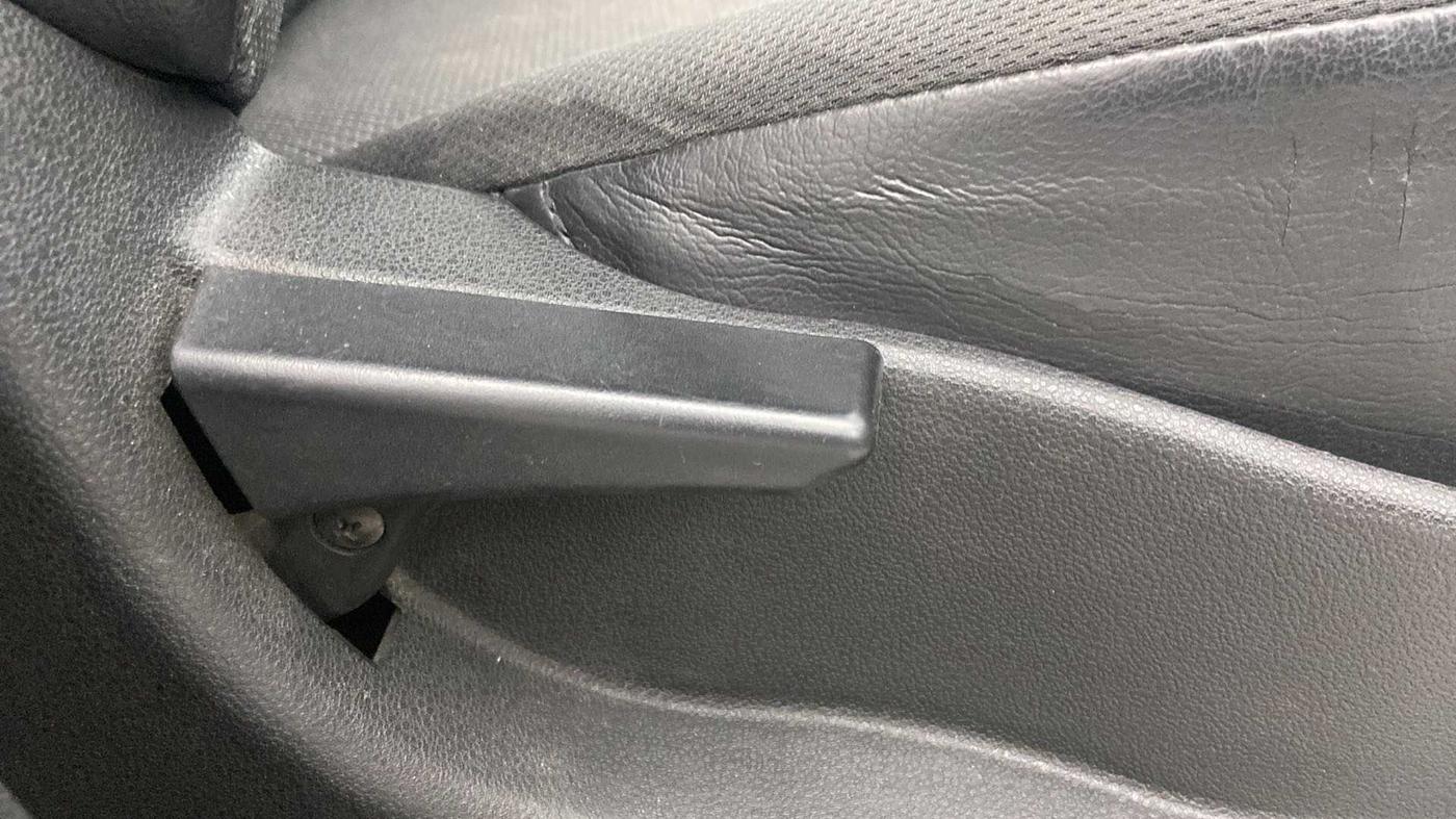2017 Tata Tiago XTA PETROL, Petrol, Automatic, 32,714 km, Driver Side Adjustment Panel