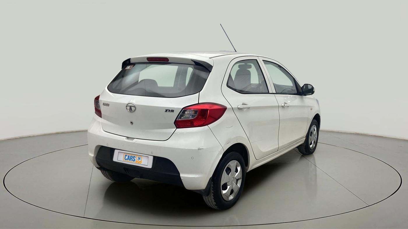 2017 Tata Tiago XTA PETROL, Petrol, Automatic, 32,714 km, Right Back Diagonal