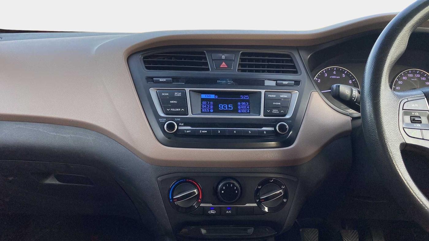 2016 Hyundai Elite i20 MAGNA 1.2, CNG, Manual, 85,433 km, Air Conditioner