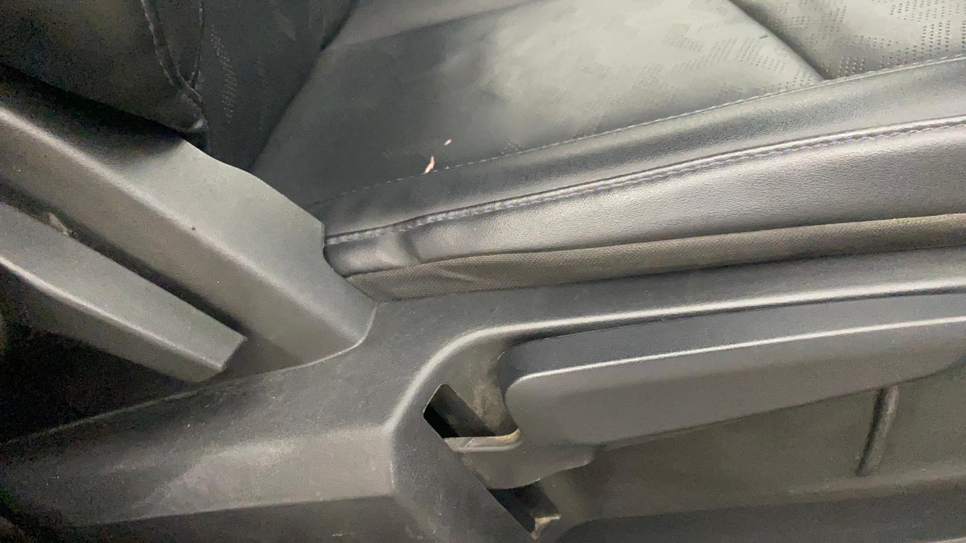 2021 Tata ALTROZ XZ PLUS PETROL DARK EDITION, Petrol, Manual, 71,563 km, Driver Side Adjustment Panel