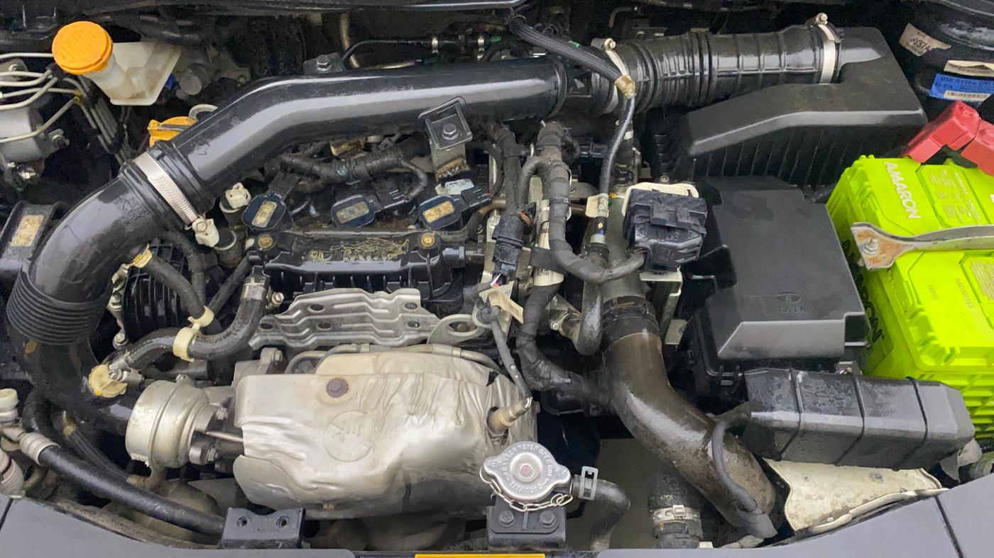2021 Tata ALTROZ XZ PLUS PETROL DARK EDITION, Petrol, Manual, 71,563 km, Engine View