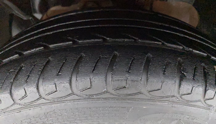 2015 Ford Ecosport 1.5 TITANIUMTDCI OPT, Diesel, Manual, 52,204 km, Left Front Tyre Tread