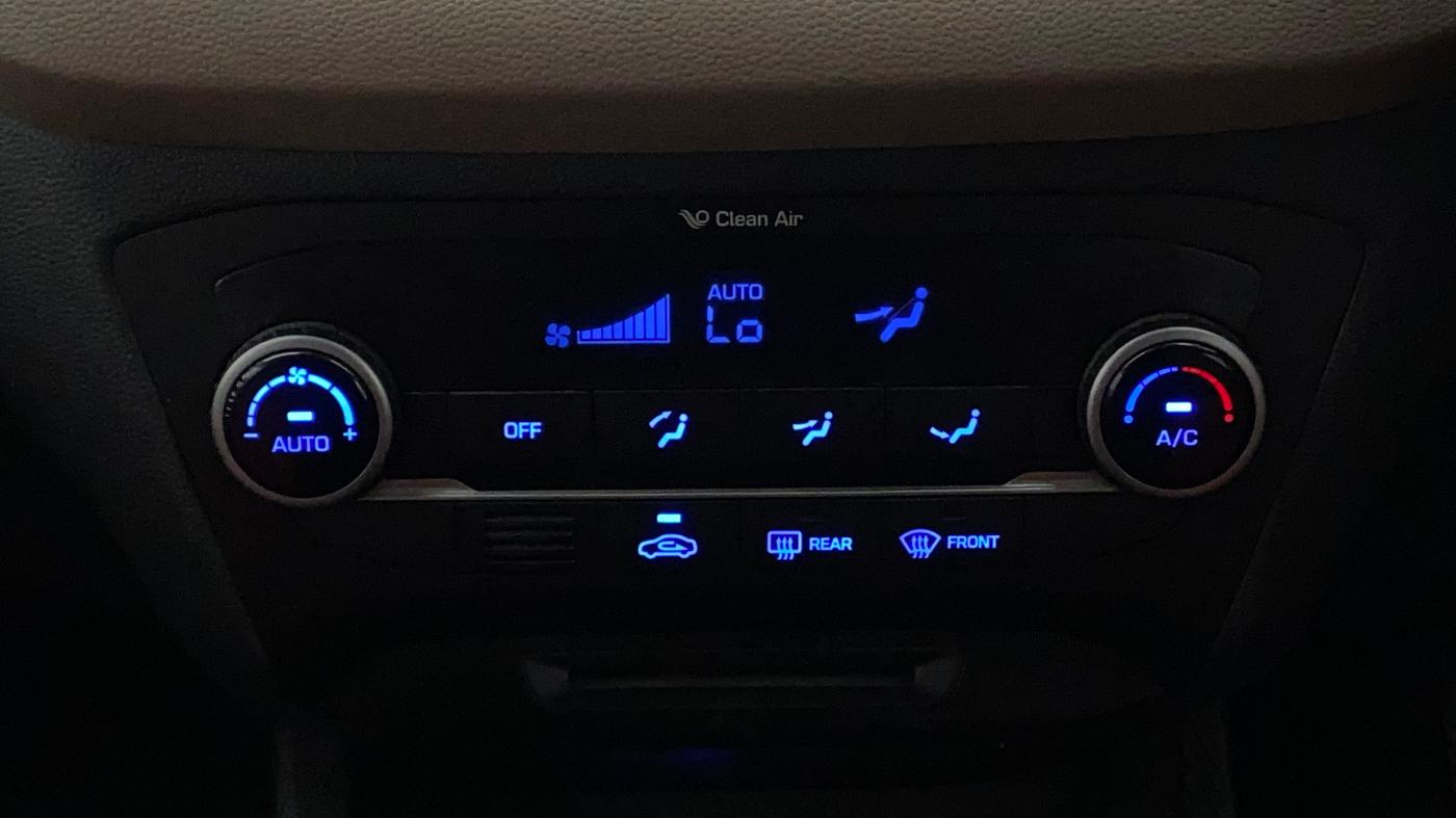 2015 Hyundai Elite i20 SPORTZ 1.2 (O), Petrol, Manual, 55,187 km, Automatic Climate Control