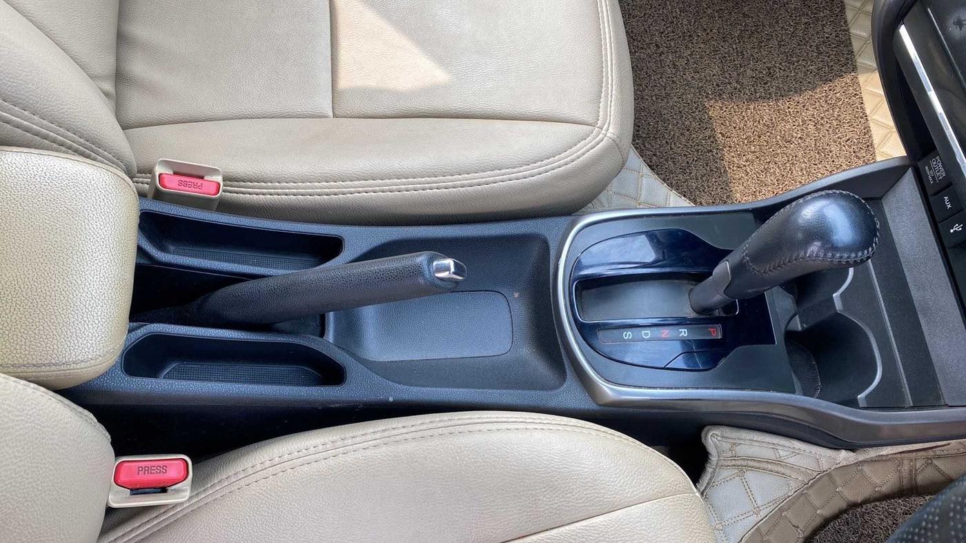2015 Honda City 1.5L I-VTEC VX CVT, Petrol, Automatic, 84,497 km, Gear Lever