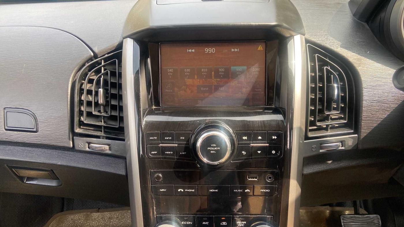 2018 Mahindra XUV500 W7 AT, Diesel, Automatic, 22,866 km, Air Conditioner