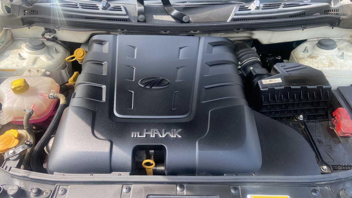2018 Mahindra XUV500 W7 AT, Diesel, Automatic, 22,866 km, Open Bonet