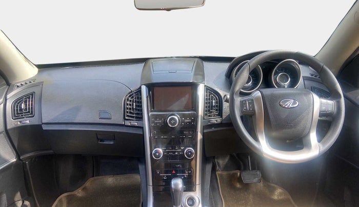 2018 Mahindra XUV500 W7 AT, Diesel, Automatic, 22,866 km, Dashboard