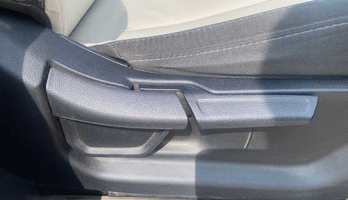 2022 Hyundai Creta SX IVT 1.5 PETROL, Petrol, Automatic, 13,989 km, Driver Side Adjustment Panel