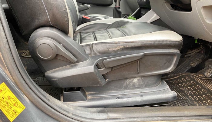 2021 Tata ALTROZ XZ PETROL, Petrol, Manual, 57,776 km, Driver Side Adjustment Panel