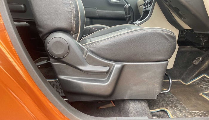 2019 Maruti New Wagon-R ZXI 1.2, Petrol, Manual, 30,443 km, Driver Side Adjustment Panel