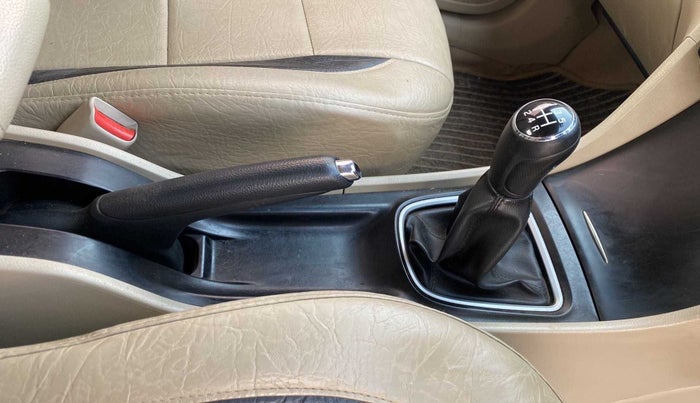 2018 Maruti Ciaz DELTA 1.5 SHVS MT PETROL, Petrol, Manual, 76,907 km, Gear Lever