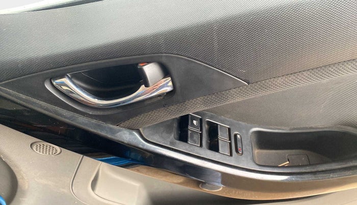 2019 Tata NEXON XZ PLUS PETROL, Petrol, Manual, 1,03,383 km, Driver Side Door Panels Control