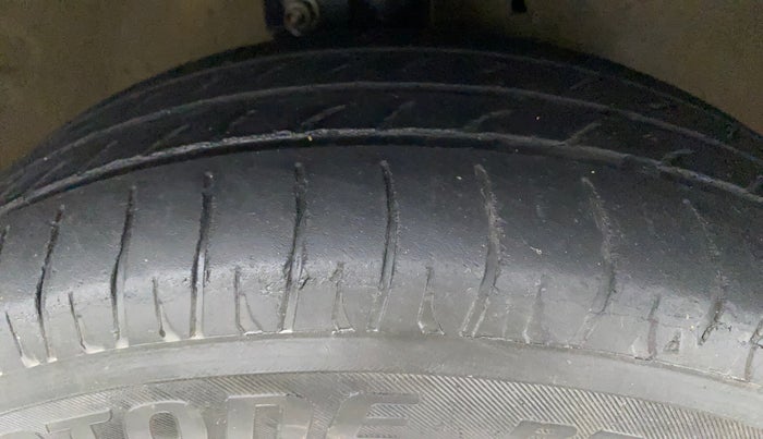 2017 Maruti Celerio ZXI AMT (O), Petrol, Automatic, 85,695 km, Right Front Tyre Tread