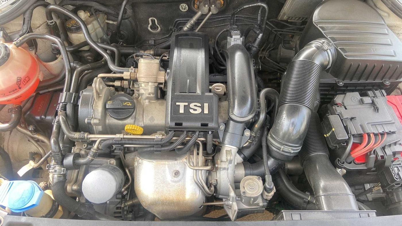 2019 Volkswagen Vento HIGHLINE PLUS 1.2 AT 16 ALLOY, Petrol, Automatic, 24,645 km, Open Bonet