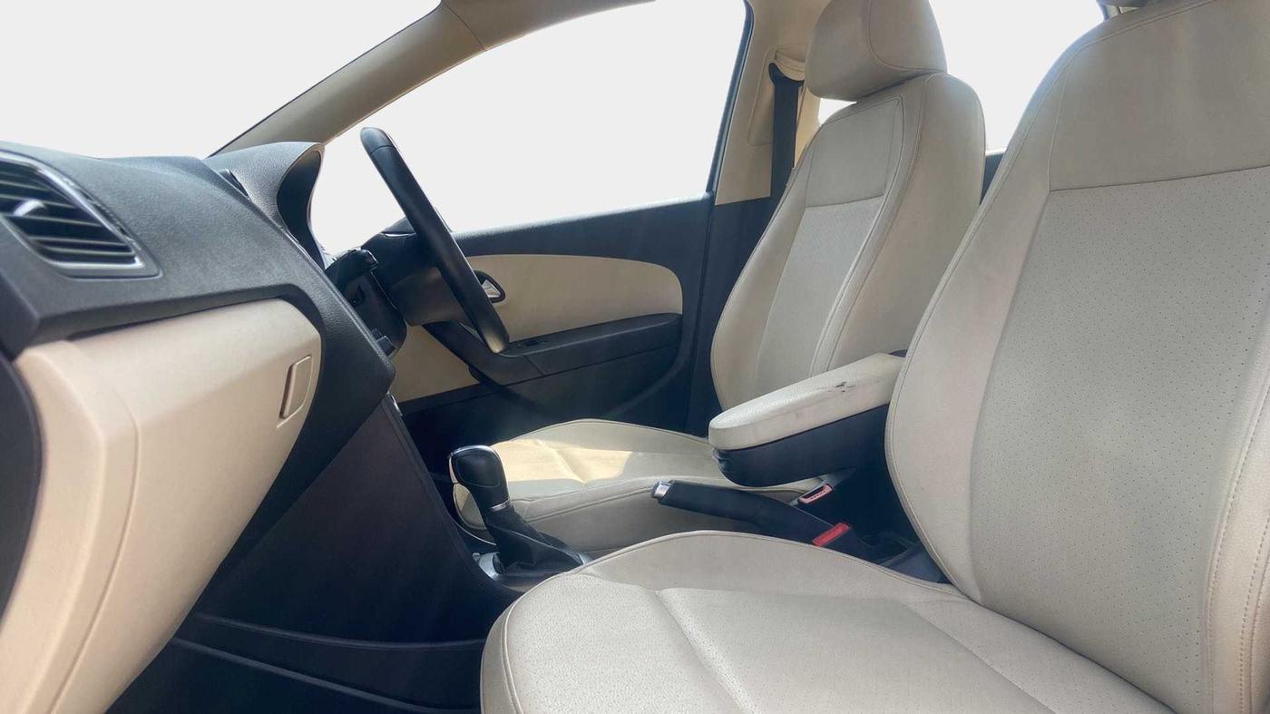 2019 Volkswagen Vento HIGHLINE PLUS 1.2 AT 16 ALLOY, Petrol, Automatic, 24,645 km, Right Side Front Door Cabin