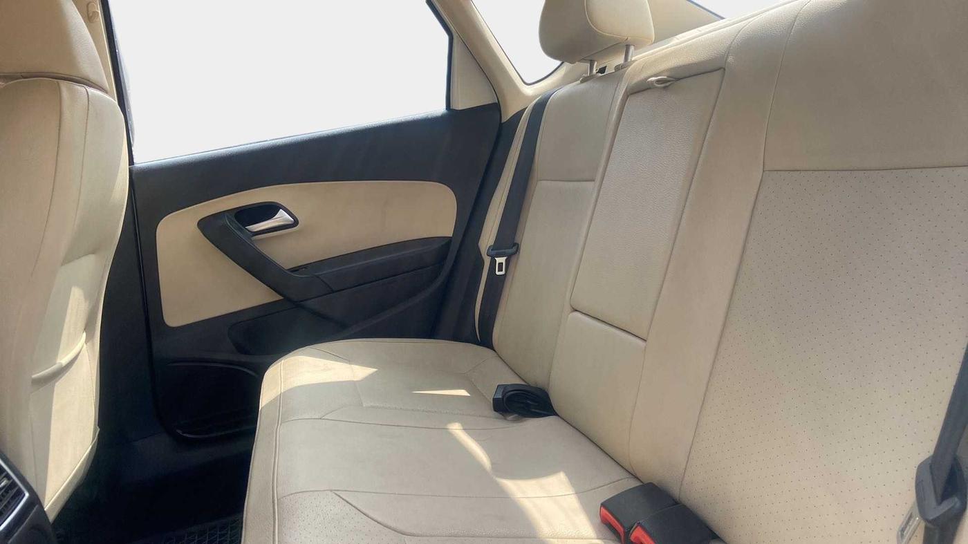2019 Volkswagen Vento HIGHLINE PLUS 1.2 AT 16 ALLOY, Petrol, Automatic, 24,645 km, Right Side Rear Door Cabin